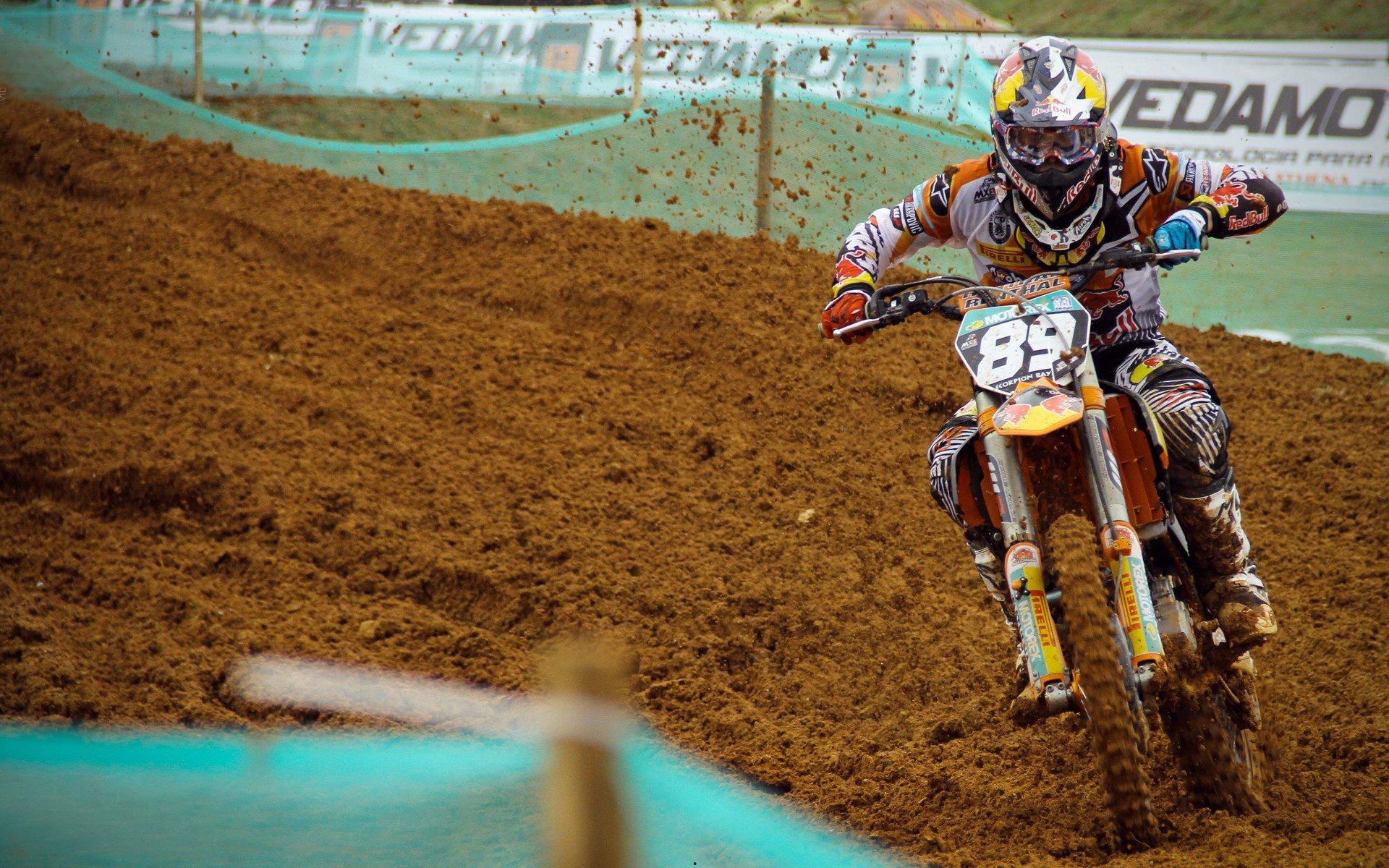 利物浦锁定未来之星，17岁天才恩古莫哈正式签署首份职业合同